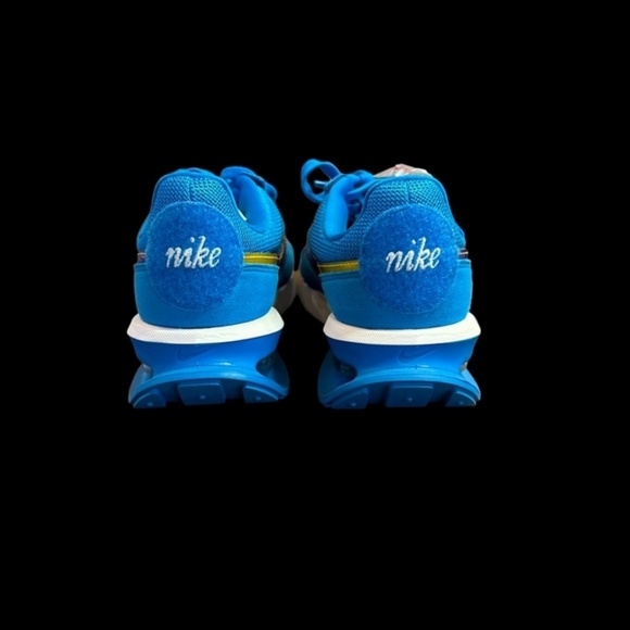 Nike Air Max Pride Day Rainbow Men's Size 6.5 NWOT Pride flags still attached - Picture 4 of 5